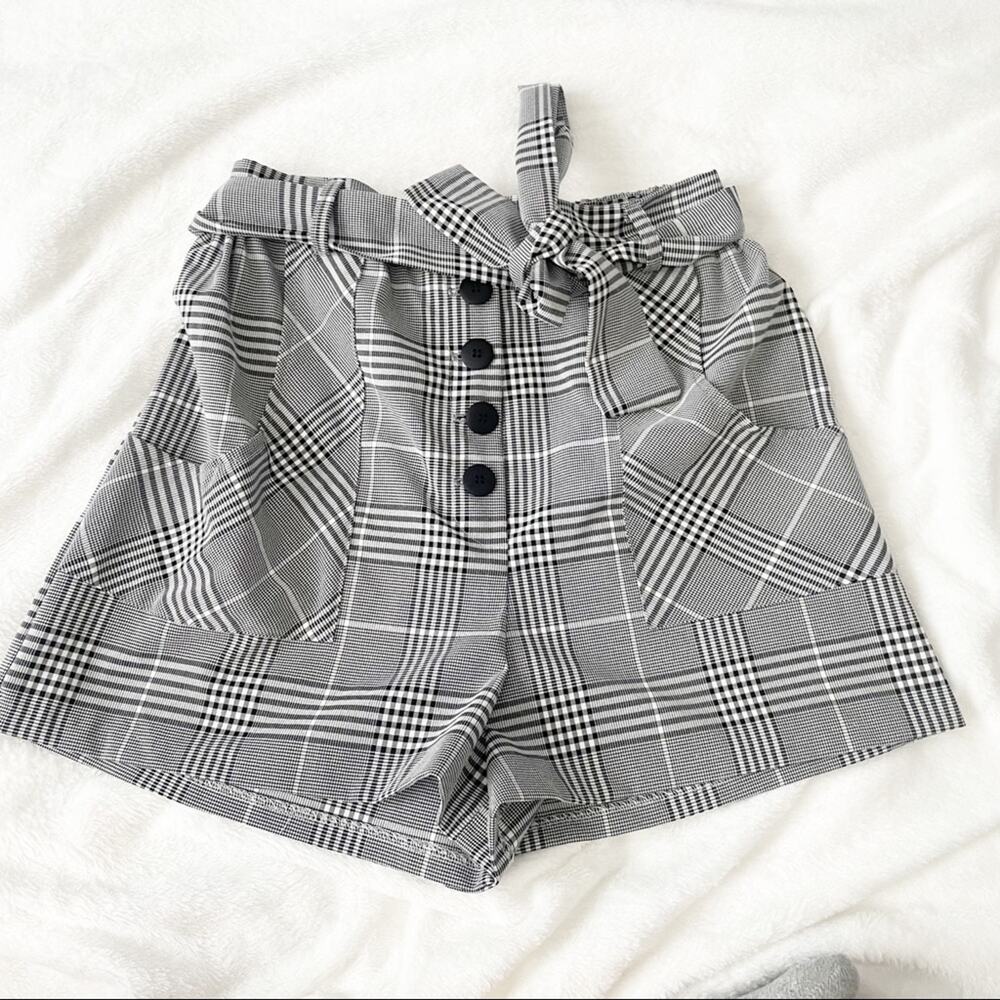 Aqua gray plaid shorts belted buttons pockets size Large high waist